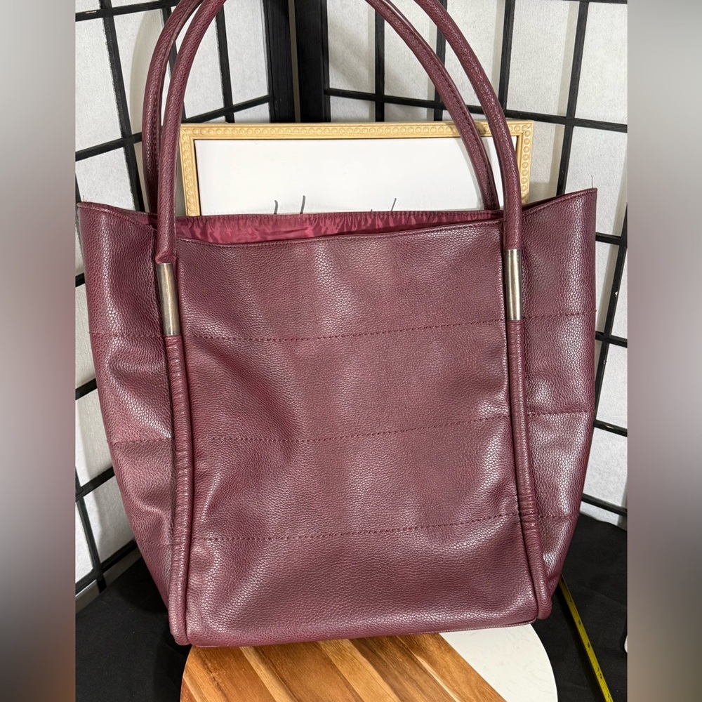 Neiman Marcus Shoppers Tote